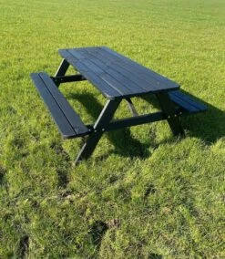 Goedkopepicknicktafels.nl | Zwarte XL Picknicktafel | Tuintafel 6 Persoons | Zwart Gespoten Gedroogd Grenen Hout! -Tuin- En Buitenwinkels 1043x1200 2