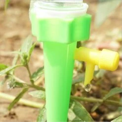 Plant Bewateringssysteem - 12 Stuks - Bewateringsyteem - Watergeefsysteem - Plantenbol - Automatische Gieter - Water Druppelaar - Druppelsysteem - Bewateringssysteem - Druppel Systeem - Water Geef Systeem - Plantenbol -Tuin- En Buitenwinkels 1198x1200 12