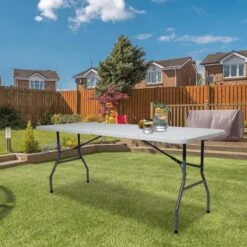 LifeGoods Klaptafel - Inklapbaar - 70x180cm - Verstelbare Vouwtafel - Weerbestendig - Wit 14 LifeGoods Klaptafel - Inklapbaar - 70x180cm - Verstelbare Vouwtafel - Weerbestendig - Wit -Tuin- En Buitenwinkels 1198x1200 3