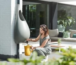 Elho Pure Raindrop 70L - Geel/Oker -Tuin- En Buitenwinkels 1200x1028 2