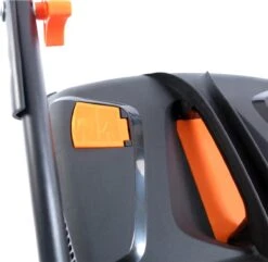 FUXTEC Grasmaaier Benzine - 46cm - Zelfrijdend / Zelftrekkend / Achterwielaandrijving - Mulchfunctie - Opvangbak 50L - FX-RM4646 -Tuin- En Buitenwinkels 1200x1171 5