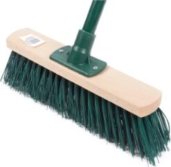 Benson Groene Straatbezem Met Afschroefbare Steel -Tuin- En Buitenwinkels 1200x1172 2