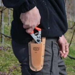 Felco Snoeischaar Holster Leder -Tuin- En Buitenwinkels 1200x1200 1252