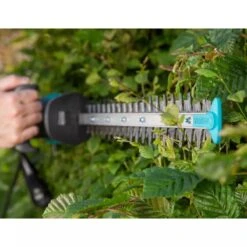 GARDENA - EasyCut 420/45 - Heggenschaar (gemotoriseerd) - Meslengte 45cm - Tandmes Opening 18mm 11 GARDENA - EasyCut 420/45 - Heggenschaar (gemotoriseerd) - Meslengte 45cm - Tandmes Opening 18mm -Tuin- En Buitenwinkels 1200x1200 1260