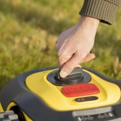 Powerplus POWXG6305 Robotmaaier - 18V - Voor Gazons Tot Ca. 500m² - Maaibreedte 180mm - Incl. Laadstation En Accessoires -Tuin- En Buitenwinkels 1200x1200 1328