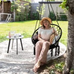 Vita5 Macramé Hangstoel - Voor Binnen En Buiten - Zonder Standaard - Incl. Kussen, Boekenvak En Beschermhoes - Tot 150kg - Zwart -Tuin- En Buitenwinkels 1200x1200 406