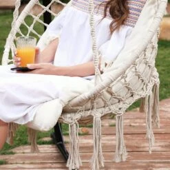 Hangstoel, Hangschommel, Hangstoel Met Een Dik Kussen, Tot 120 Kg Belastbaar, Voor Tuin, Balkon, Woonkamer, Terras, Scandinavische Stijl, Modern, Beige HMDC042M01 -Tuin- En Buitenwinkels 1200x1200 448