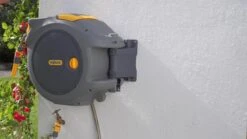 Hozelock AutoReel Slangenhouder / Wandslangbox 20m - Ø12,5mm -Tuin- En Buitenwinkels 1200x675 40