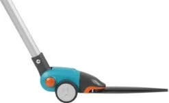 GARDENA Comfort Grasschaar - Op Steel -Tuin- En Buitenwinkels 1200x735 1