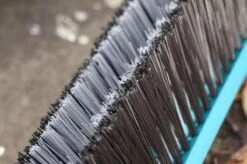 GARDENA Combi System Straatbezem - Aanbevolen Steellengte 130-150 Cm -Tuin- En Buitenwinkels 1200x798 5