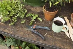 GARDENA - Comfort B/S-XL Bypass - Snoeischaar - Ø 24 Mm - 25 Jaar Garantie -Tuin- En Buitenwinkels 1200x800 294