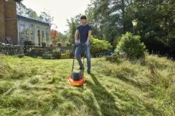Black & Decker BLACK+DECKER BEMWH551-QS Zweefmaaier - 1200W - 30cm - Gesnoerd -Tuin- En Buitenwinkels 1200x800 344