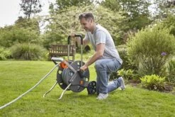 GARDENA - AquaRoll L CleverRoll L Easy Set Slangenwagen - Maximaal 50 Meter - Verstelbare Handgreep 15 GARDENA - AquaRoll L CleverRoll L Easy Set Slangenwagen - Maximaal 50 Meter - Verstelbare Handgreep -Tuin- En Buitenwinkels 1200x800 383