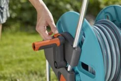 GARDENA - AquaRoll M CleverRoll Easy Slangenwagen - Maximaal 60 Meter - Inklapbare Zwengel -Tuin- En Buitenwinkels 1200x800 392