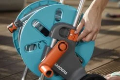 GARDENA AquaRoll S Slangenwagen - Verstelbare Handgreep - Excl. Tuinslang -Tuin- En Buitenwinkels 1200x800 405