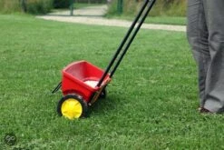 ECOstyle AZ Kalk Micro Korrel – Voor Gazon, Sier- En Moestuin - Corrigeert Zuurgraad Direct En Langdurig - Werkt Tegen Mos - CO2-Neutraal – 135 M² - 10 KG -Tuin- En Buitenwinkels 1200x800 431