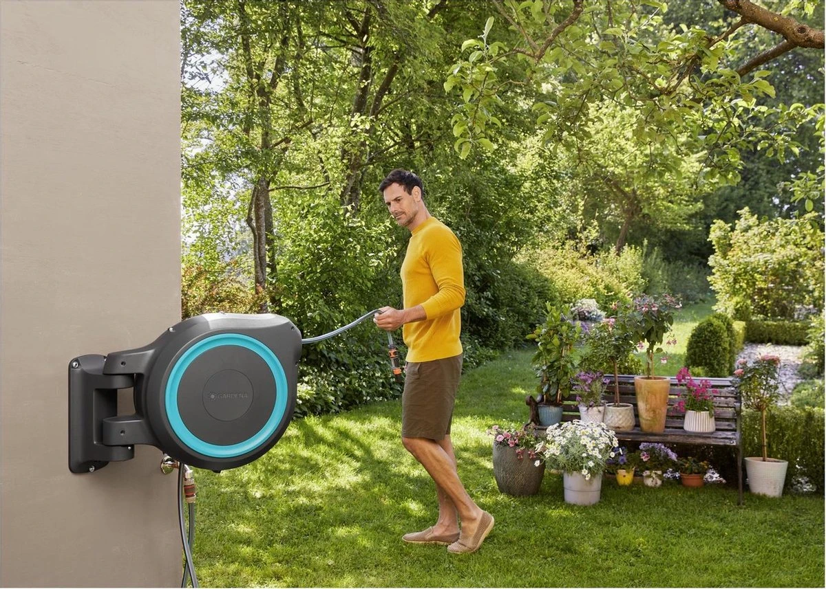 GARDENA - Wandslangenbox Slanghouder - RollUp M/L - 25 Meter - Ø 13 Mm 9 GARDENA - Wandslangenbox Slanghouder - RollUp M/L - 25 Meter - Ø 13 Mm - Afbeelding 9