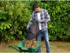 Black & Decker BLACK+DECKER BEBLV300SB-QS Bladblazer - 404 Km/u - 3000W - Zuig-/blaasfunctie - Gesnoerd -Tuin- En Buitenwinkels 1200x910