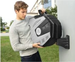 CoolHome Wandslangenbox 30 Meter + 2 Meter - Tuinslang Met Haspel- Slangenhouder 180° Draaibaar - Tuinslanghaspel Zwart - Grijs 12 CoolHome Wandslangenbox 30 Meter + 2 Meter - Tuinslang Met Haspel- Slangenhouder 180° Draaibaar - Tuinslanghaspel Zwart - Grijs -Tuin- En Buitenwinkels 1200x992 4