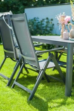 Hartman Aruba Aluminium Tuinstoel - Antraciet Verstelbaar -Tuin- En Buitenwinkels 799x1200 2