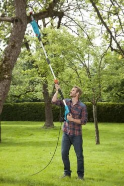 GARDENA - TCS 720/20 Kettingzaag - Max Bereik 4.40m -Tuin- En Buitenwinkels 800x1200 85