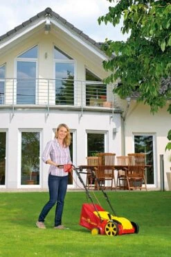 WOLF-Garten Elektrische Verticuteermachine VA 303 E - Werkbreedte 30 Cm - Opvangzak 35 L - 1300 W Motor - Moshark - Verticuteren - Opvangen -Tuin- En Buitenwinkels 801x1200 5