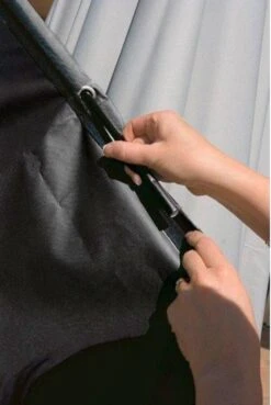 Power Goods Parasolhoes XXL Voor Zweefparasol – Parasolhoes Met Rits En Stok – Parasolhoes Staande Parasol – Tuinmeubelhoezen – Beschermhoes Zweefparasol – Waterproof – Anti-UV – 280 X 81 Cm 9 Power Goods Parasolhoes XXL Voor Zweefparasol – Parasolhoes Met Rits En Stok – Parasolhoes Staande Parasol – Tuinmeubelhoezen – Beschermhoes Zweefparasol – Waterproof – Anti-UV – 280 X 81 Cm -Tuin- En Buitenwinkels 803x1200 1