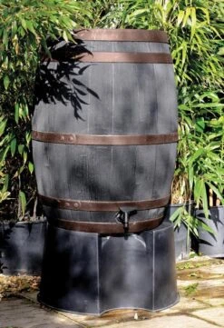 Complete Set: Regenton Bronzen Band 235 Ltr | Hout Effect | Handbewerkt | Inc.voet & Vulautomaat -Tuin- En Buitenwinkels 822x1200 4