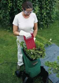 Bosch AXT Rapid 2200 Hakselaar - 2200 W - 90 Kg/u -Tuin- En Buitenwinkels 862x1200 2