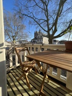 Bistro Set Hout Balkonset FSC – Patio Set Tuin – Houten Frans Tuinsetje – Kleine Tuinset – Complete Kleine Balkon Tafelset Met Gratis Bijzettafel – Hardhout FSC Balkonstoelen & Balkon Tafel - Tuintafel En Stoelen - Bistroset Van Hout – Balcony Set -Tuin- En Buitenwinkels 899x1200 9