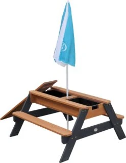 AXI Nick Zand & Water Picknicktafel In Antraciet/Bruin - Parasol Blauw/Wit - Picknick Tafel Voor Kinderen Van Hout -Tuin- En Buitenwinkels 930x1200 1